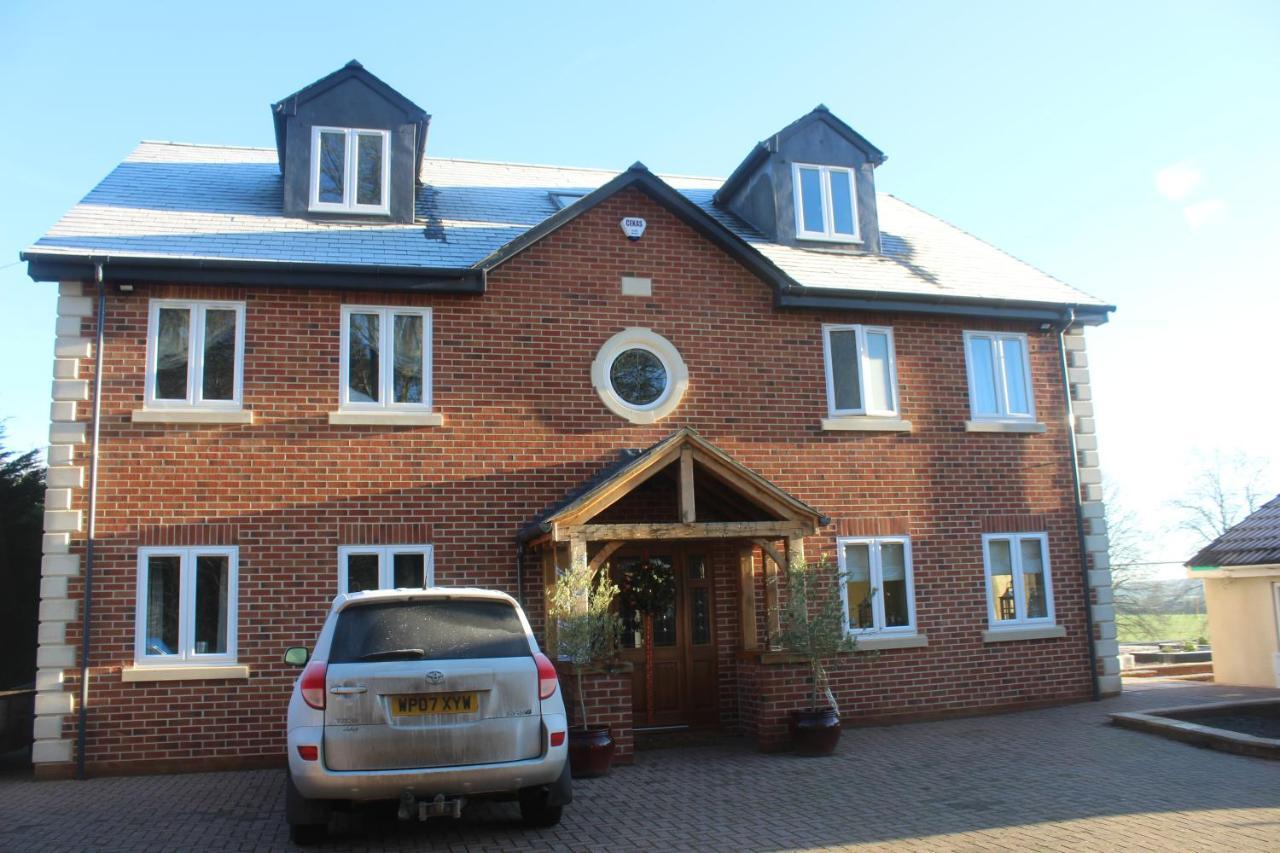 The Swallows Seend Exterior photo